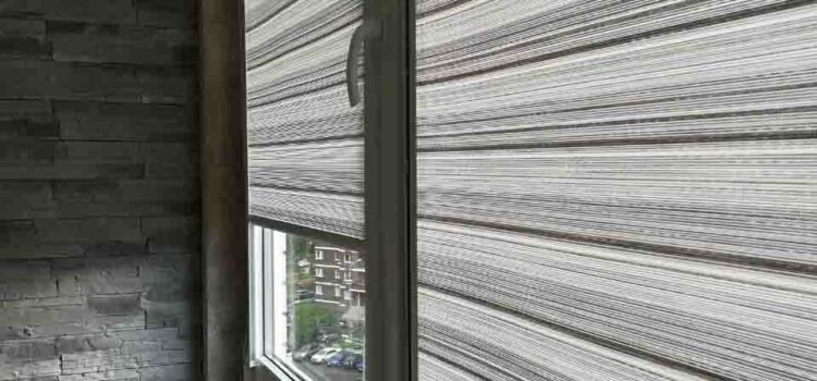 Рулонные шторы  в системе UNI2 c тканью Ямайка — Москва, ул.Татьянин Парк