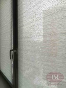 Рулонные шторы в системе MINI из прозрачной ткани Бланш белый, которая пропускает до 65% света - Москва, пр.Маршала Жукова