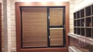 Горизонтальные жалюзи 25мм из материала Бамбук 25мм в мансардном исполнение (трос) - д.Ишино, Чеховский район